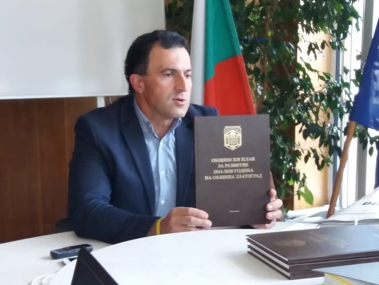 Кметът на Златоград отговори на „внушените съмнения” на Васил Иванов