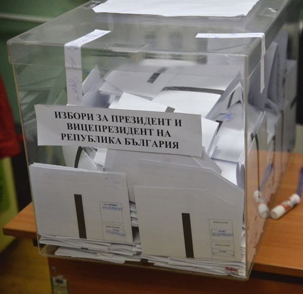 Осъдиха чепеларка „купувала” гласове за Орешарски със сол, захар, леща
