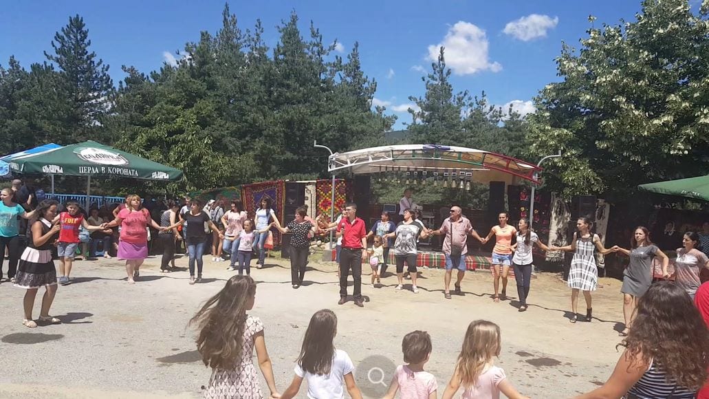 Голям събор вдигнаха в неделинското село Гърнати