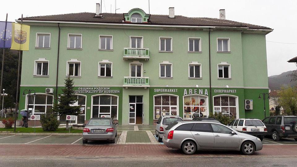 Отмениха общинска наредба, вкарвала деца с привилегии в детска градина