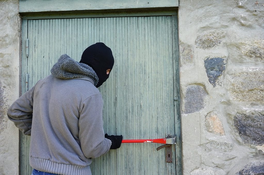 Отново обраха фитнеса в сградата на Община Смолян