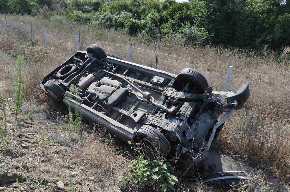 Две момчета пострадаха при катастрофа в Търън