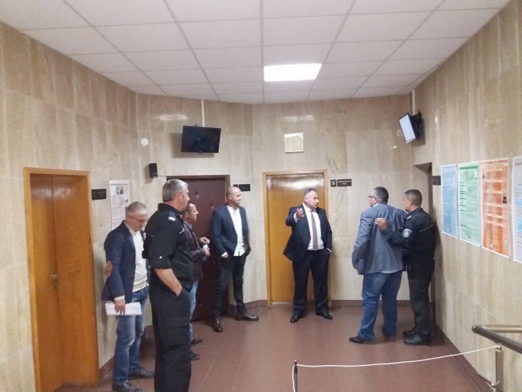 Кметът на Доспат размахва властта си като бухалка