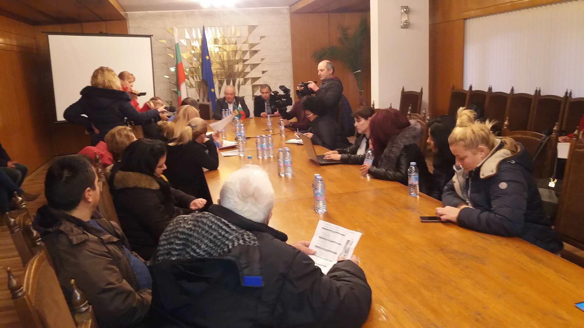 Мелемов иска ликвидация на „Ученическо и столово хранене“ заради дългове (видео)