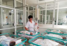 Младо семейство направи дарение на Неонатологично отделение